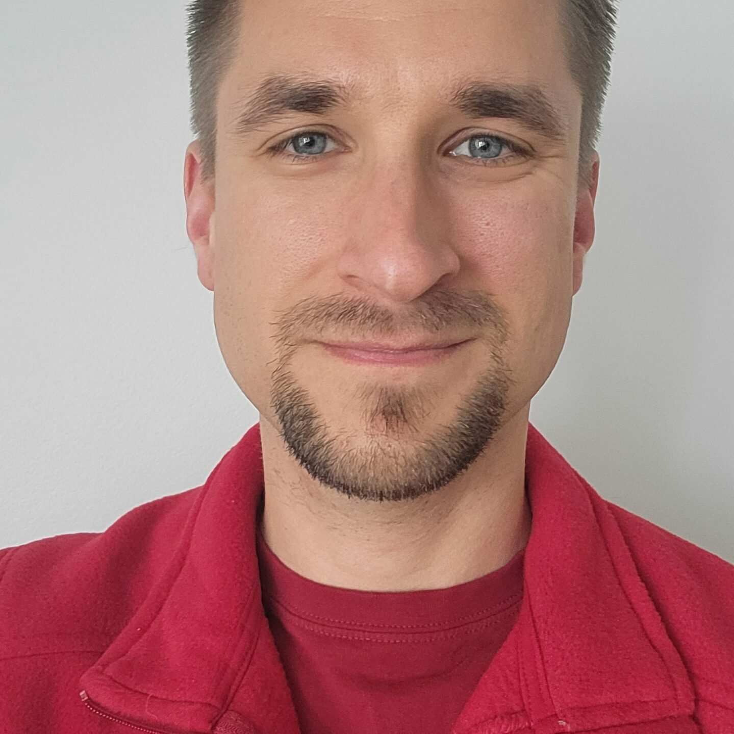 A headshot of Adam Gesicki, member of Citizen CPR Foundation's 40 Under 40 class of 2023.